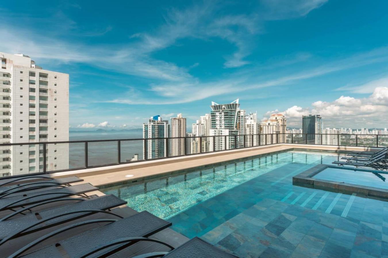 Holiday home Deluxe Condo Suite 1BR with Ocean and City View Panama City