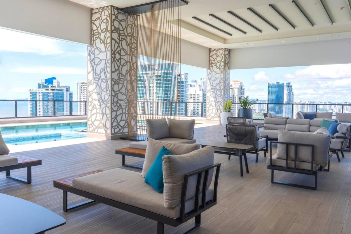 Holiday home Deluxe Condo Suite 1BR with Ocean and City View